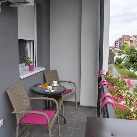 Apartman Nina Сремська Митровиця Екстер'єр фото